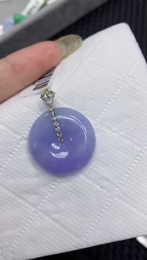 翡翠18K金镶嵌颈饰1111111111