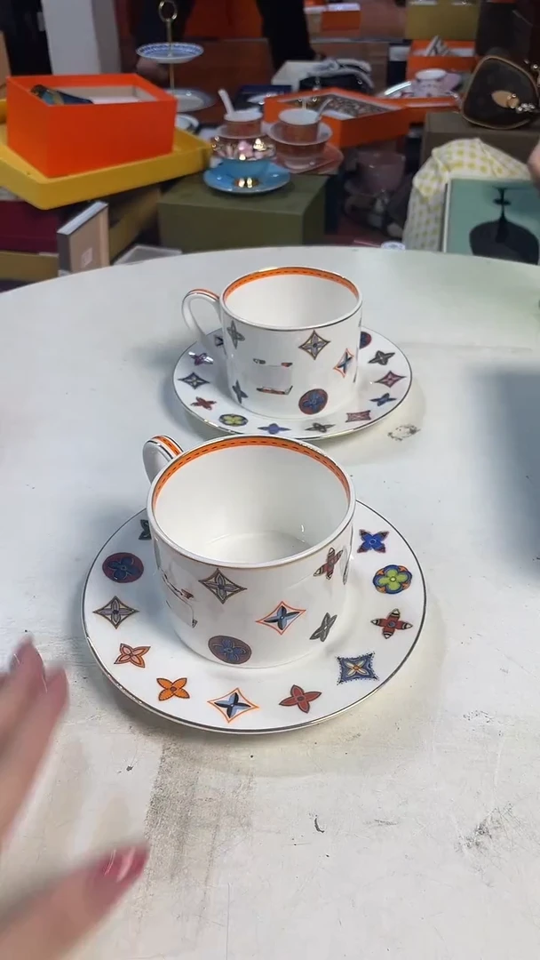 杯鸿辉家品牌瓷器，京东包邮！