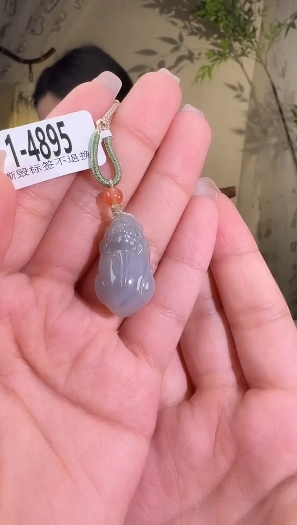 和田玉未镶嵌颈饰貔貅 4895