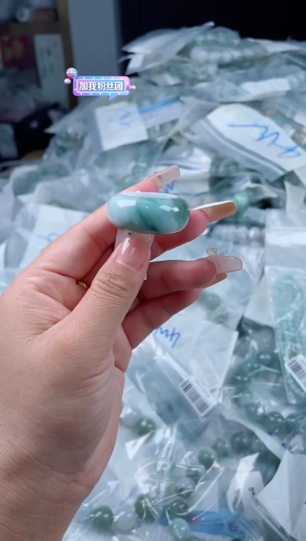 翡翠戒指未镶嵌戒圈