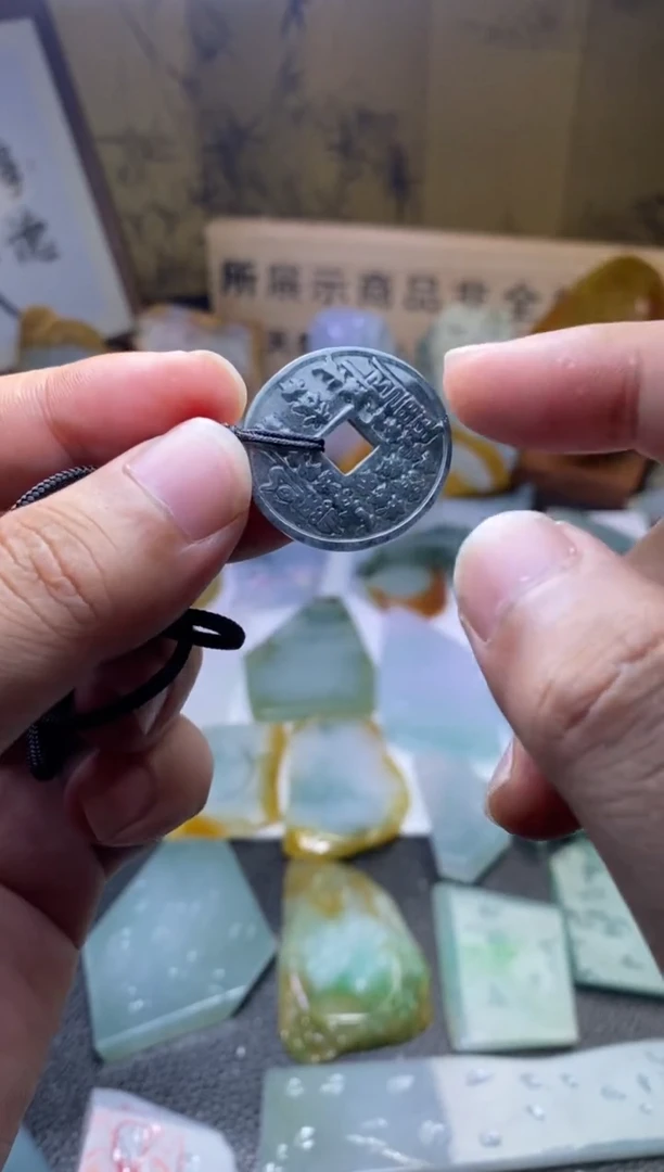 未镶嵌定制翡翠翡翠