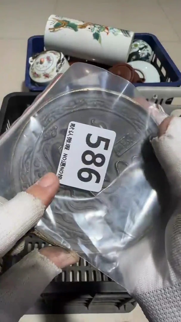 瓷片用****2亿容工艺品586