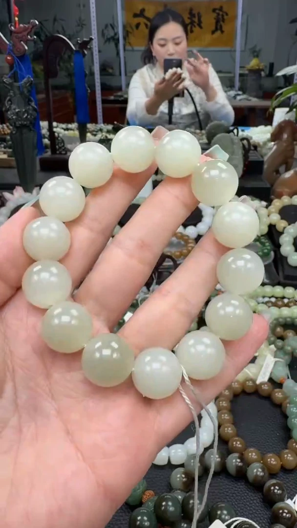 未镶嵌手串和田玉冰晴水卡16