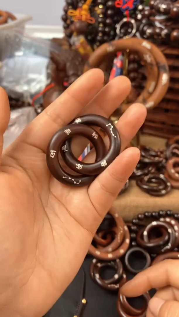 【闪购商品】木枣木玉化镶银百无禁忌范小怪