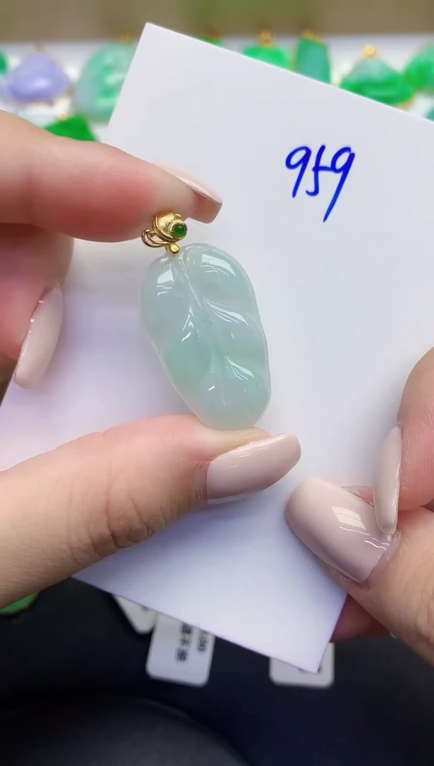 颈饰未镶嵌翡翠缅甸天然翡翠A货