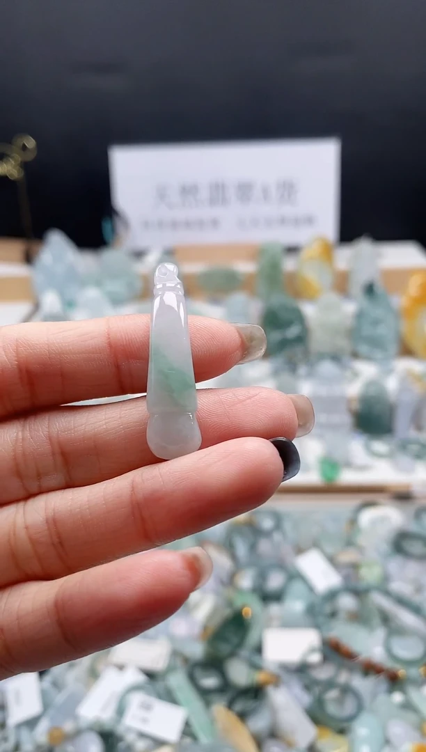 翡翠未镶嵌吊坠(不含链)41福瓜