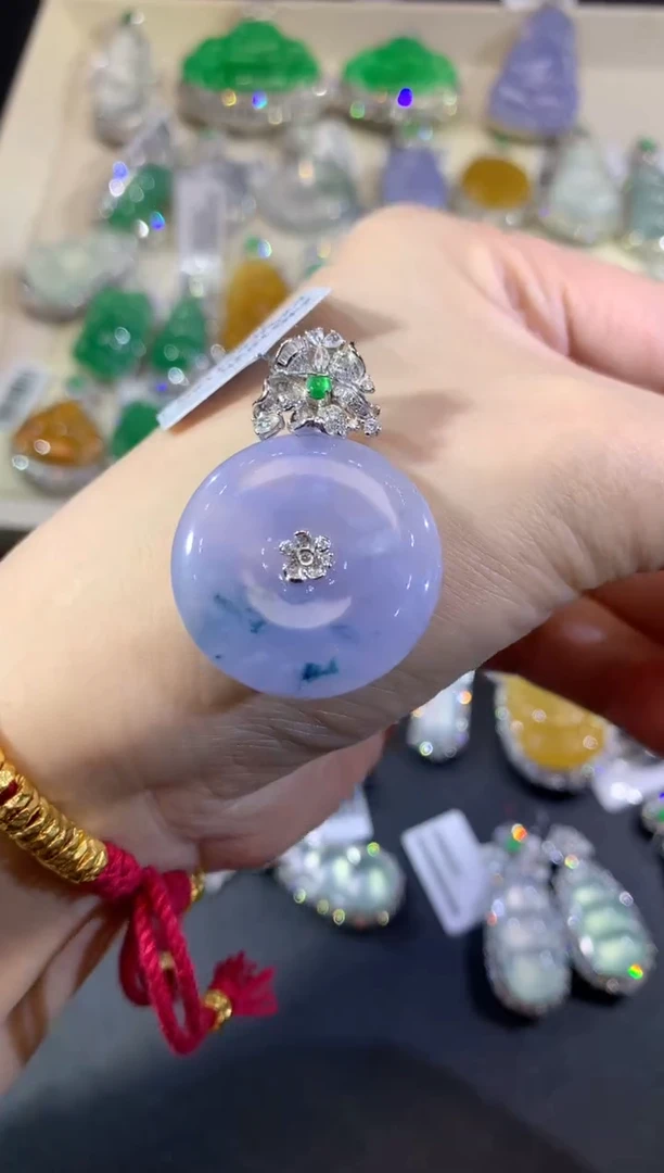 吊坠(不含链)18K金镶嵌翡翠100-扣子