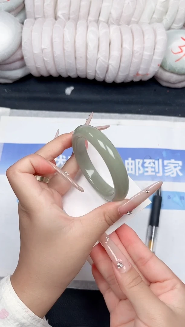 未镶嵌手镯石英质玉25-52
