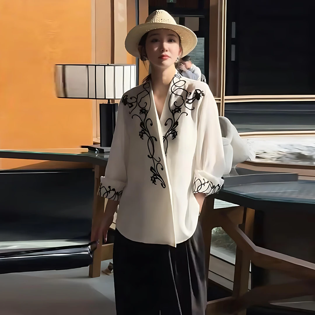 老钱风亚麻刺绣防晒衬衫女夏薄款轻奢高级感超好看慵懒风衬衣外套