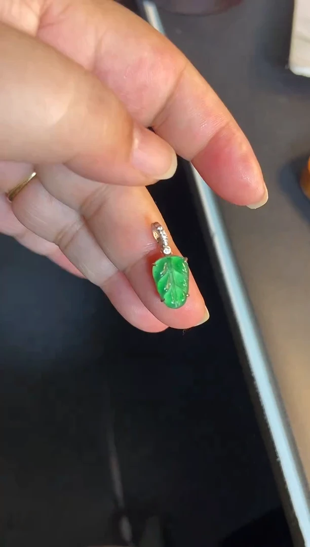 吊坠(不含链)银S925镶嵌翡翠1