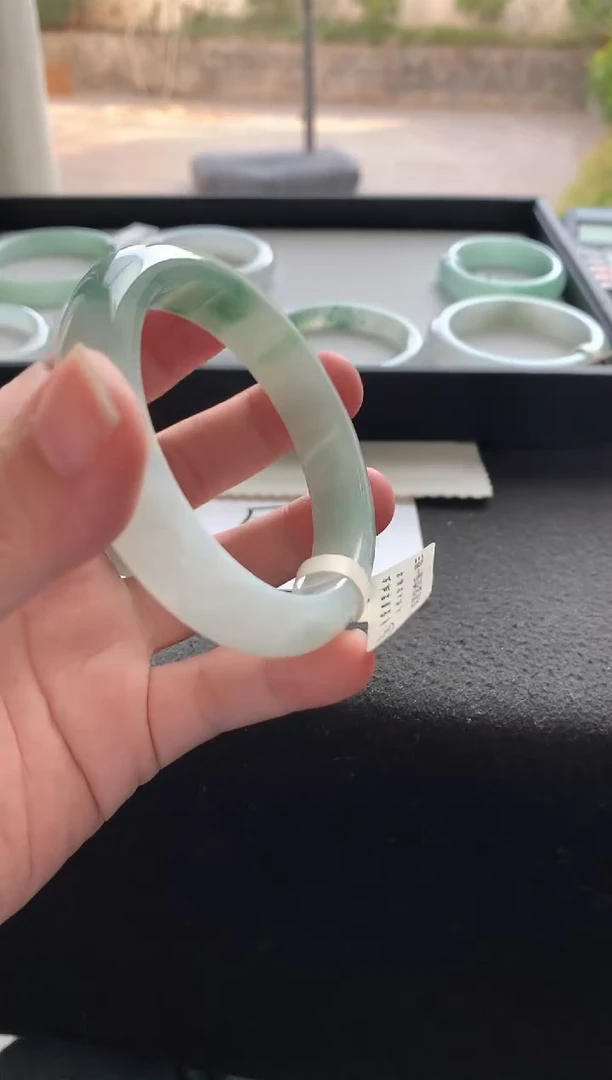 未镶嵌手镯翡翠56.8正圈买断A6496