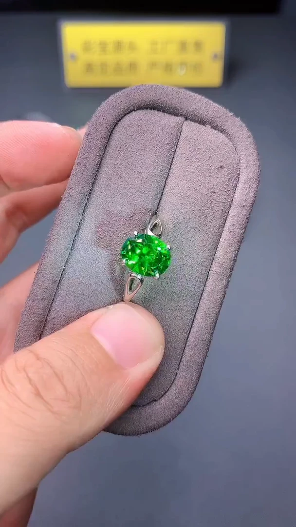 银S925镶嵌戒指石榴石（沙弗莱）00宝石切