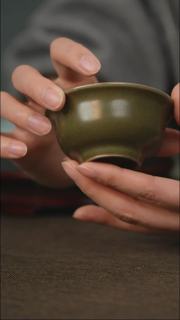 压手杯  无底款