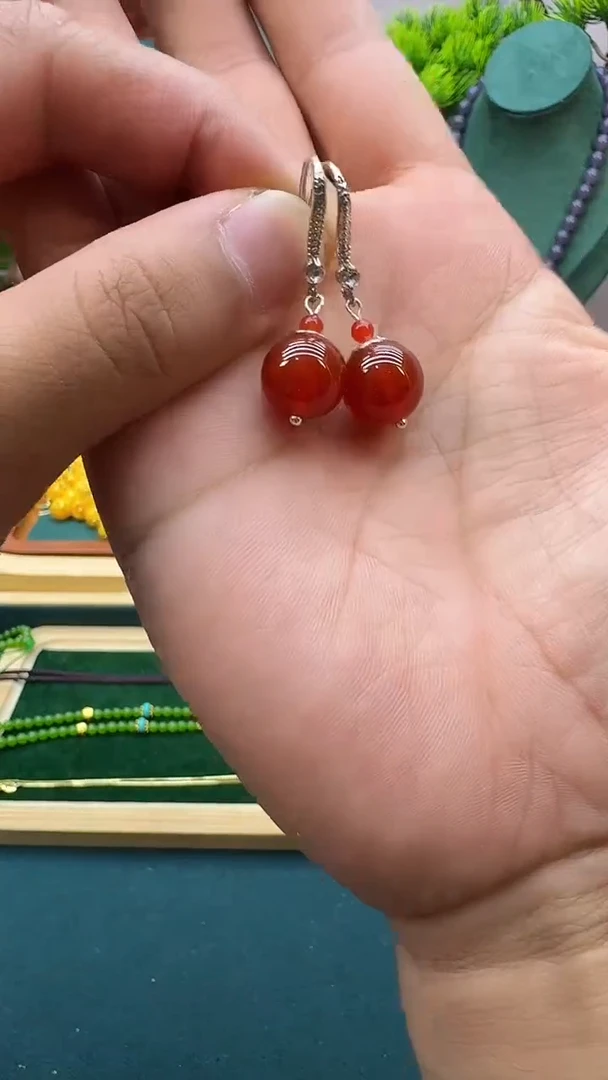 南红玛瑙14K金镶嵌耳饰E95