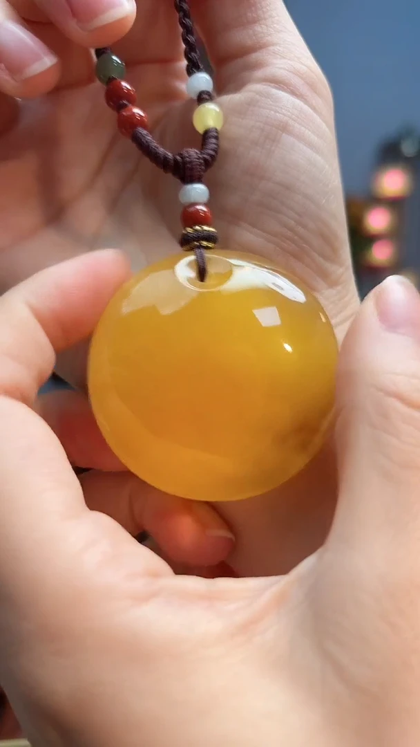 琥珀颈饰未镶嵌吊坠