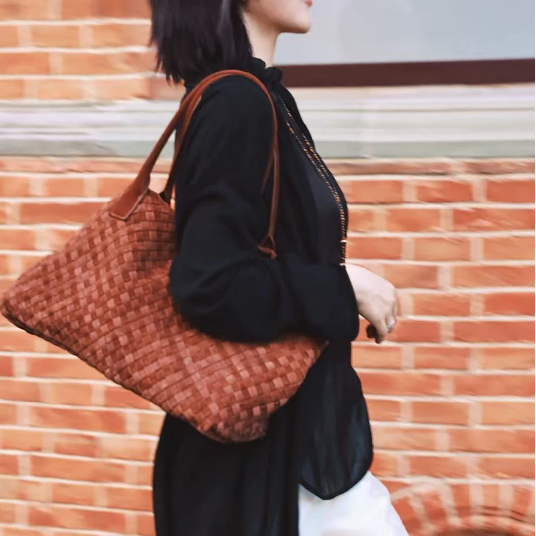 PENNYPENG 编织托特包 黑标系列棕色复古反绒大容量编织单肩包