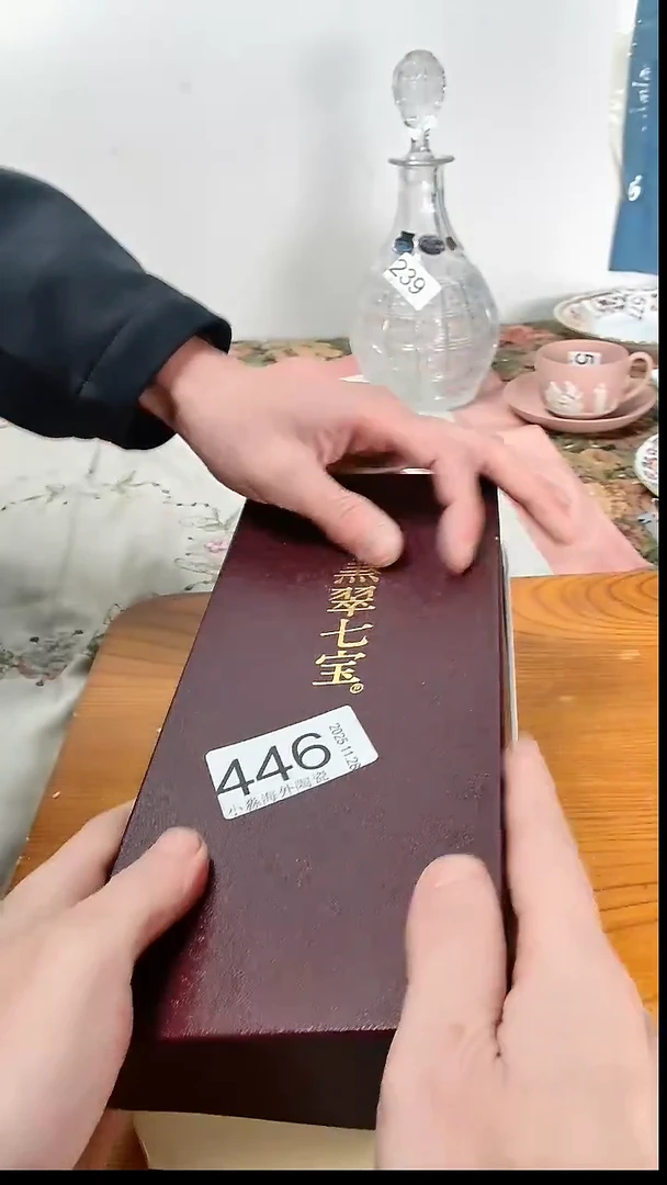 瓷片军****行小淼海外陶瓷工艺品