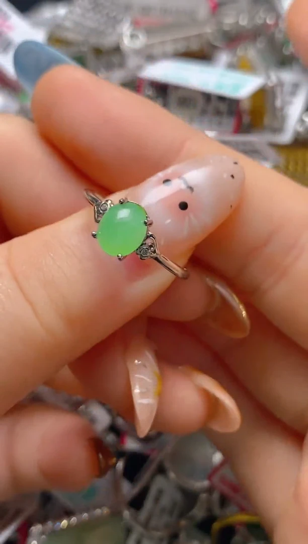 银S925镶嵌戒指翡翠百内无证书