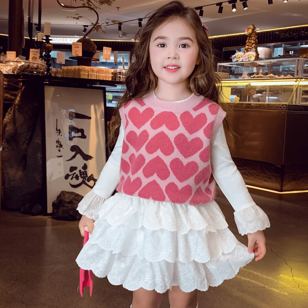 女童连衣裙秋装2025新款洋气儿童白色公主蛋糕裙小女孩长袖打底裙