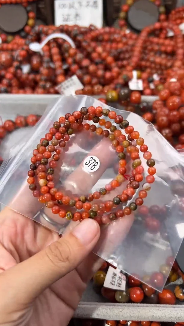 南红玛瑙手串未镶嵌1