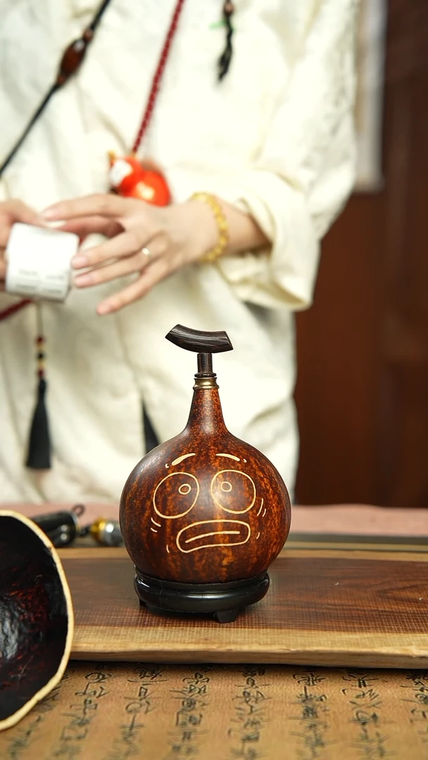 74号260ml左右非遗大漆酒葫芦