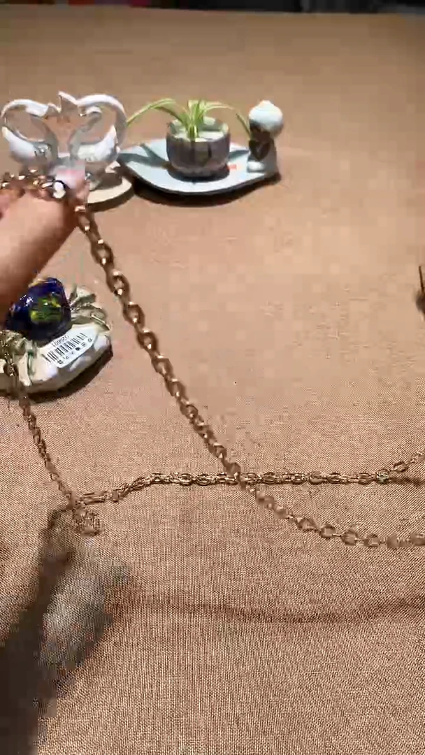 瓷片碗碟好物一件不留@@1