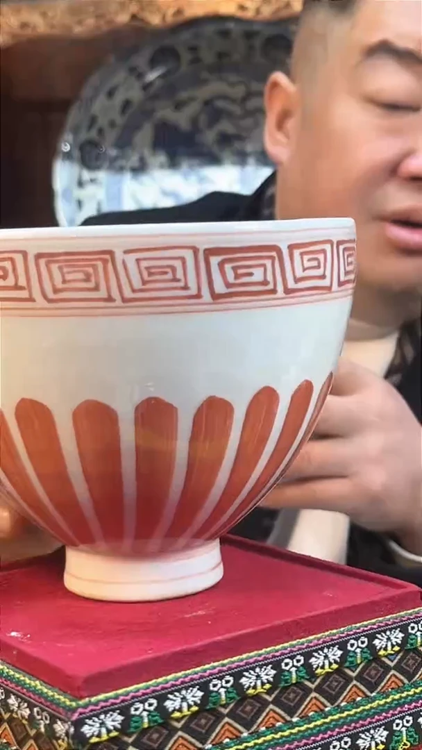 【闪购商品】瓷片67F现代工艺品一个