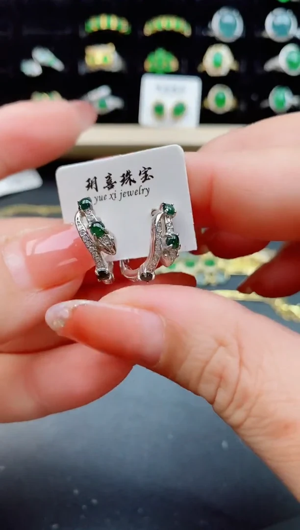 【闪购商品】翡翠耳饰银S925镶嵌12121
