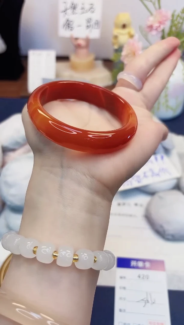 【闪购商品】石英质玉手镯未镶嵌420-玛瑙-圈口56