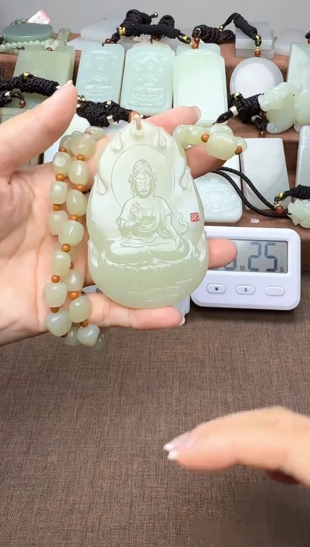 颈饰未镶嵌和田玉1