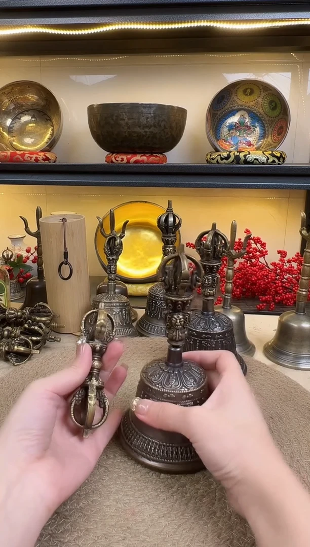 播****牌大号手摇铃        全套