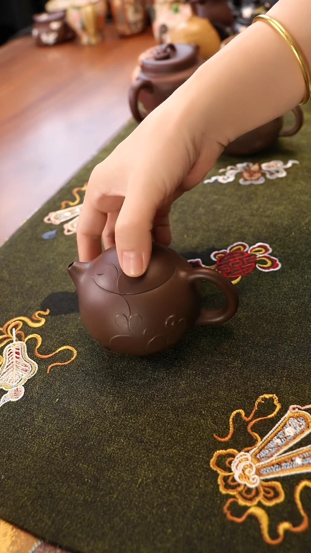 茶壶紫砂徐老师 底槽清龙蛋