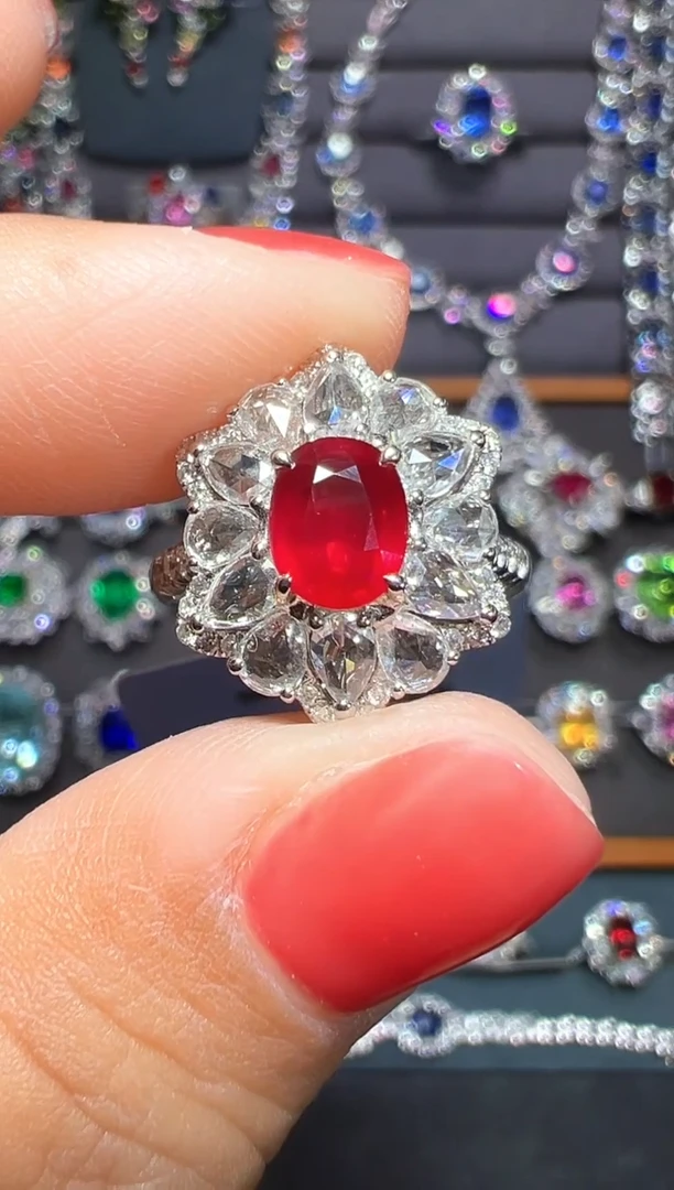 18K金镶嵌AIGS无烧鸽血红红宝石1.23ct