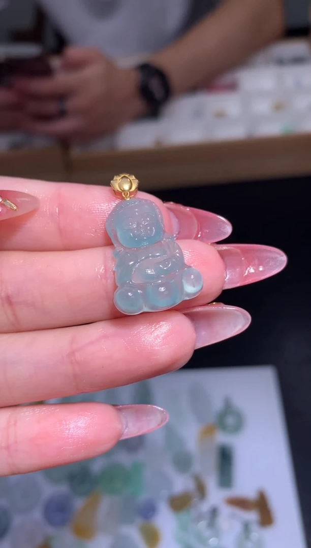 未镶嵌定制翡翠宝宝佛