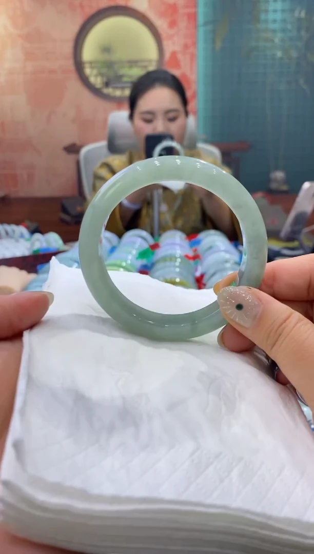 未镶嵌手镯翡翠多人00010063