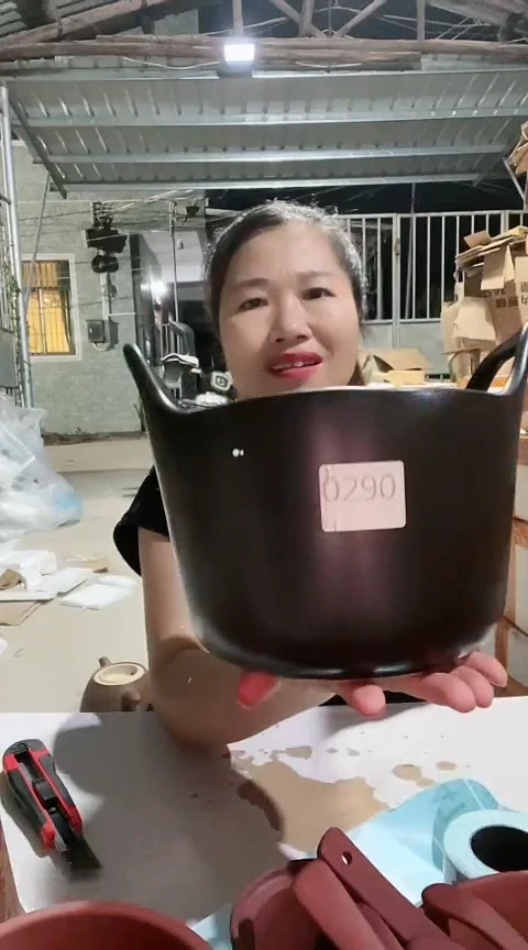 0290瑕疵黑色提梁锅