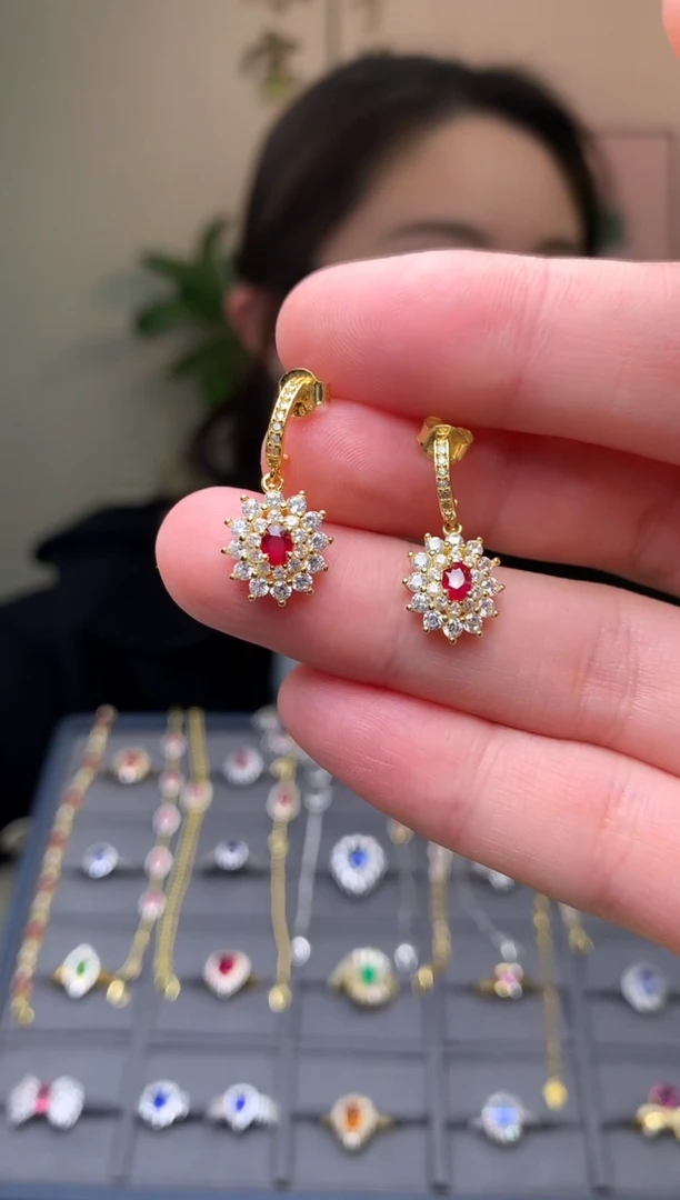 银S925镶嵌耳饰红宝石山**语耳饰