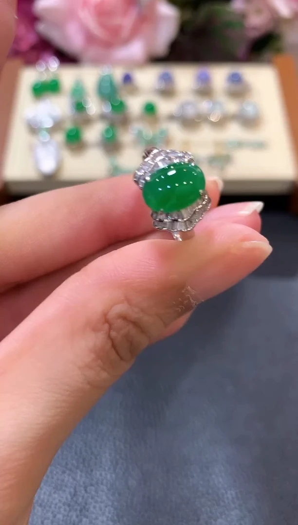 18K金镶嵌戒指翡翠z72