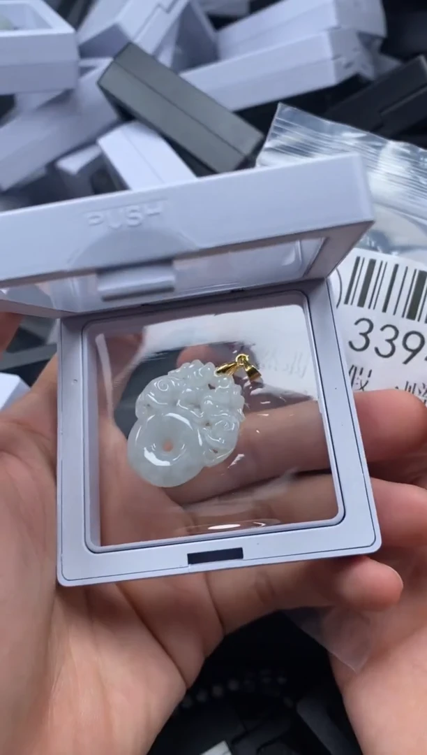 吊坠(不含链)未镶嵌翡翠3394