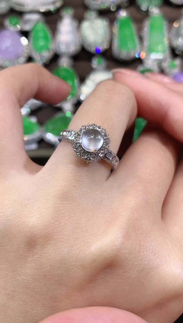 18K金镶嵌戒指翡翠C112