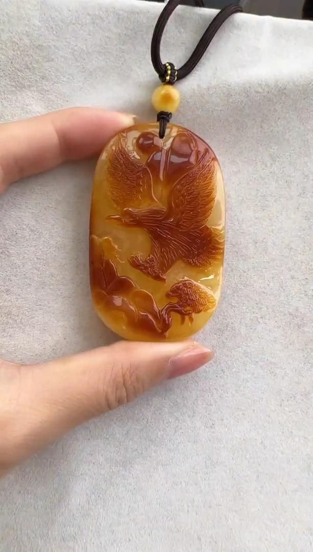 【闪购商品】琥珀裸石未镶嵌10209078-吊坠
