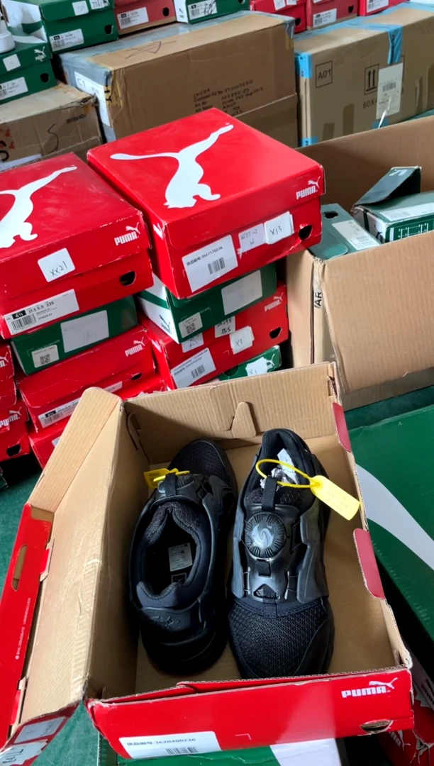 彪马时尚运动运动鞋36M  O51