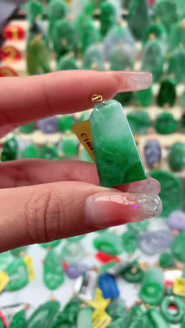 【闪购商品】翡翠颈饰18K金镶嵌挂件