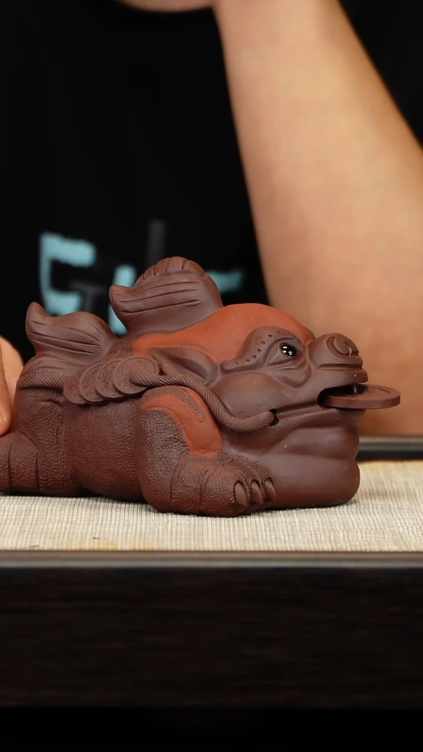 茶壶紫砂鸿运当头