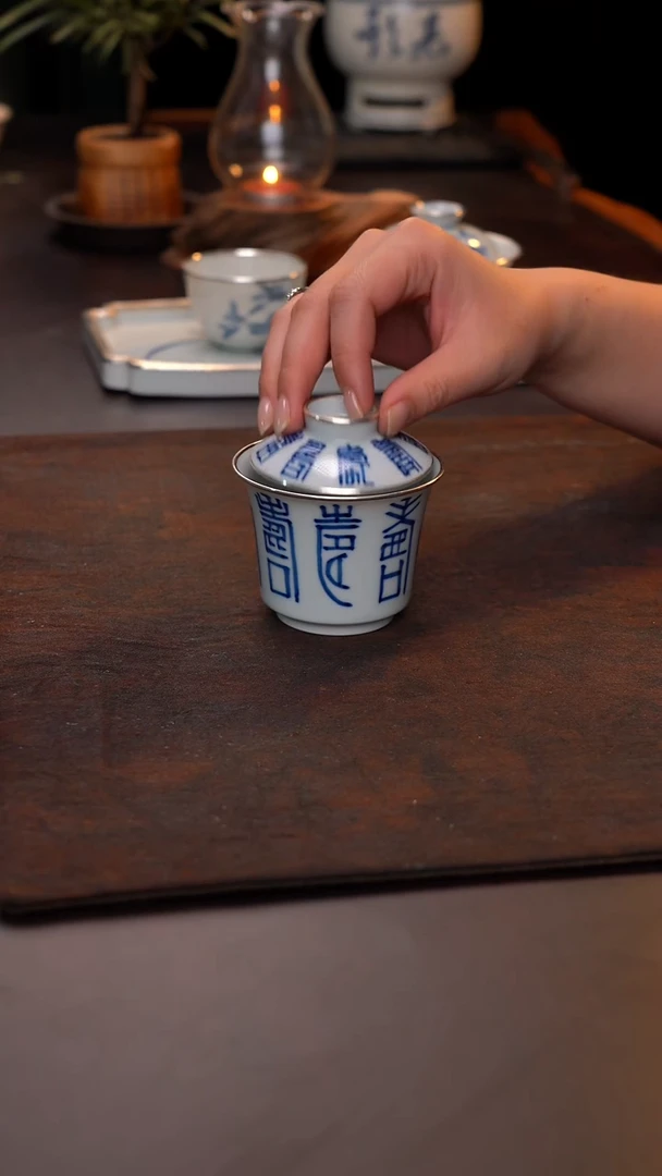 景德镇仿明青花手绘福禄寿喜盖碗三包银口