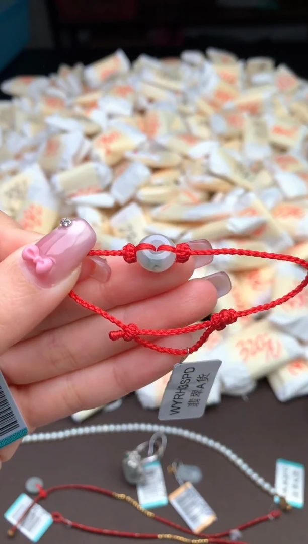 【闪购商品】翡翠手绳未镶嵌 —