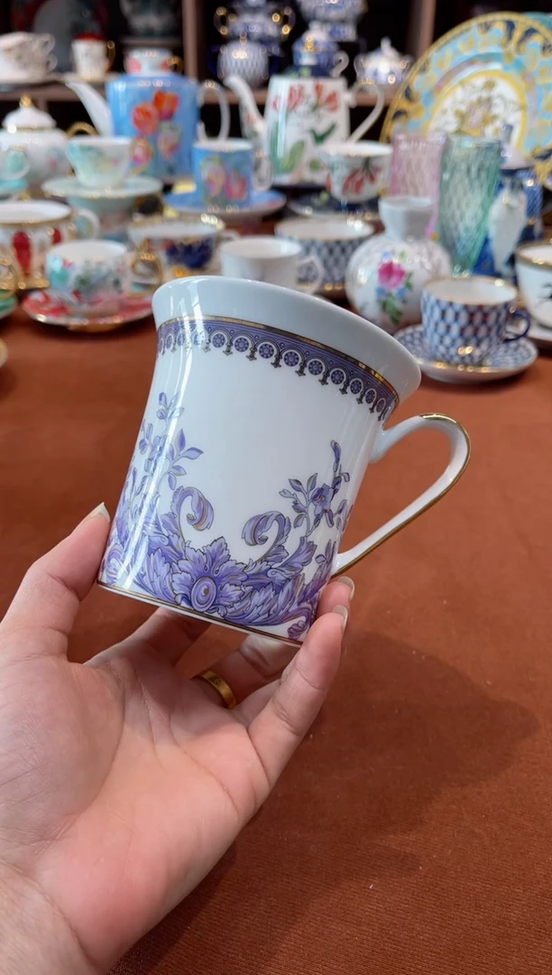 【闪购商品】瓷片范青花马克杯······