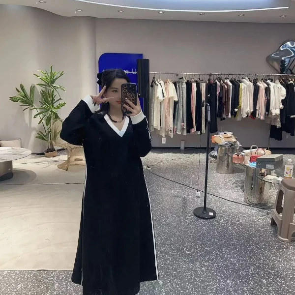 大码女装2025秋季时尚百搭显瘦重工亮片镂空编制系带T恤裙3333