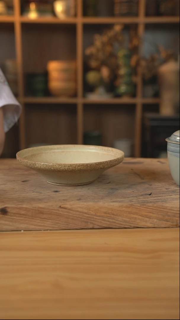 沙漠落日黄的7.5英寸利口深盘