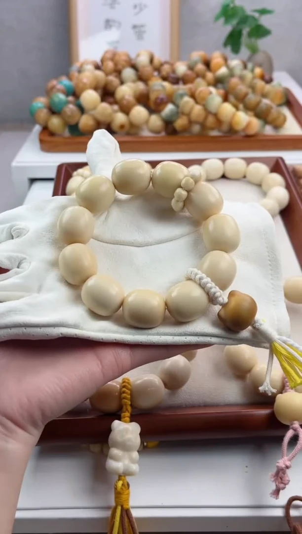 【闪购商品】菩提根/象牙果手串象牙果枣珠+猫猫头19*21mmT07